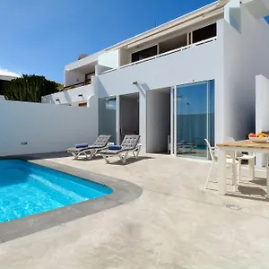Villa Sunrise Private Pool Puerto Del Carmen By Pvl Puerto del Carmen (Lanzarote)